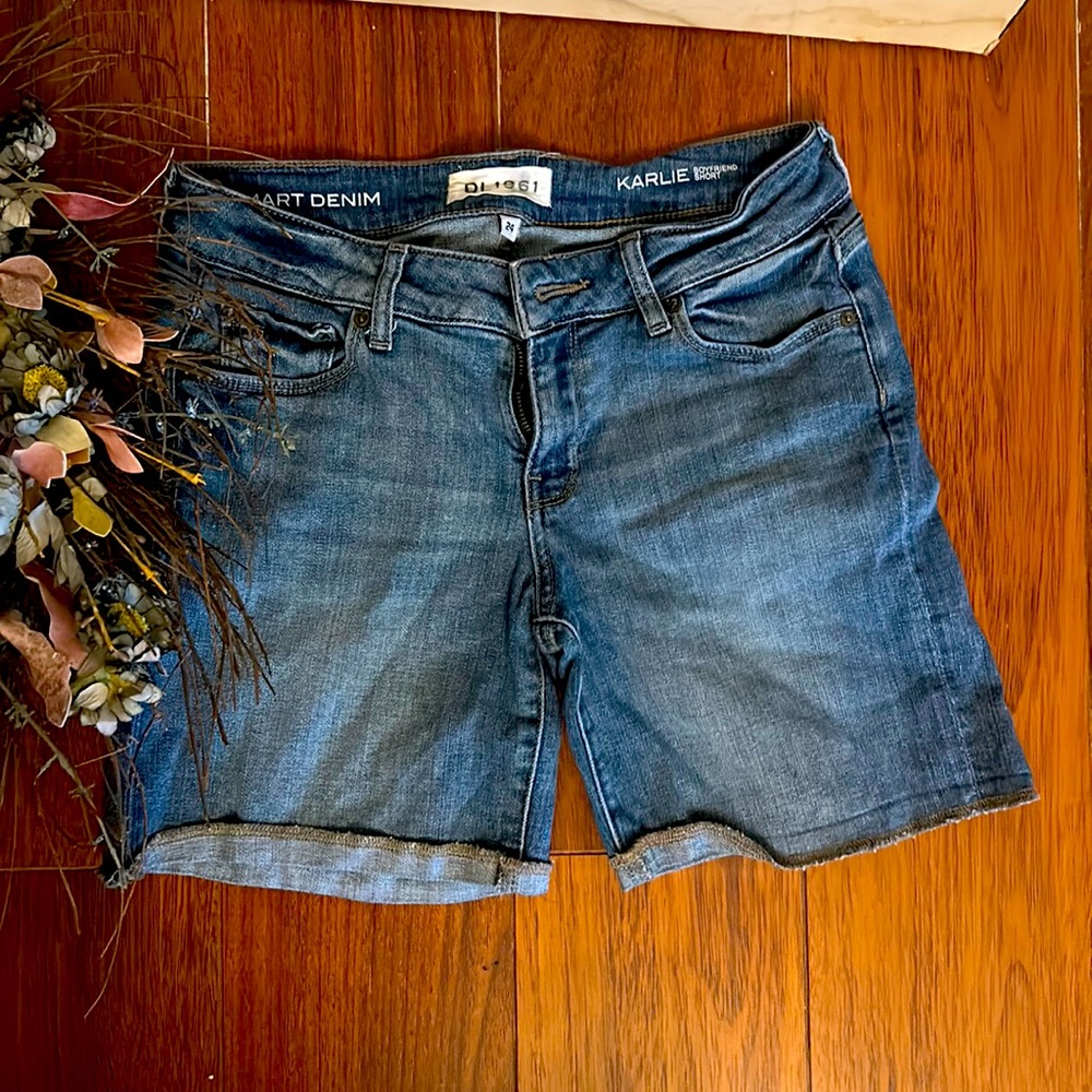 🌿DL1961 Women's Blue Karlie Cuffed Boyfriend Jean Shorts🤍🤍🤍🌿